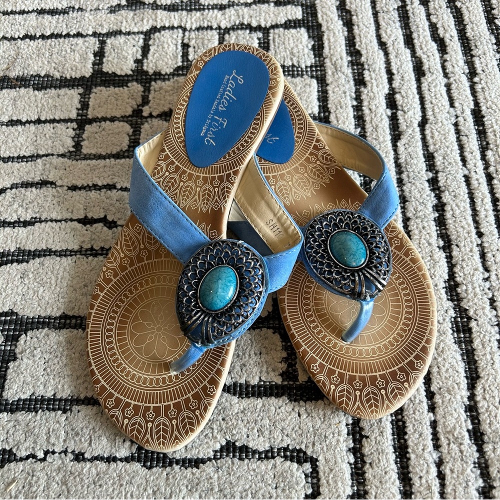Size 7 blue hand crafted sandals 👡